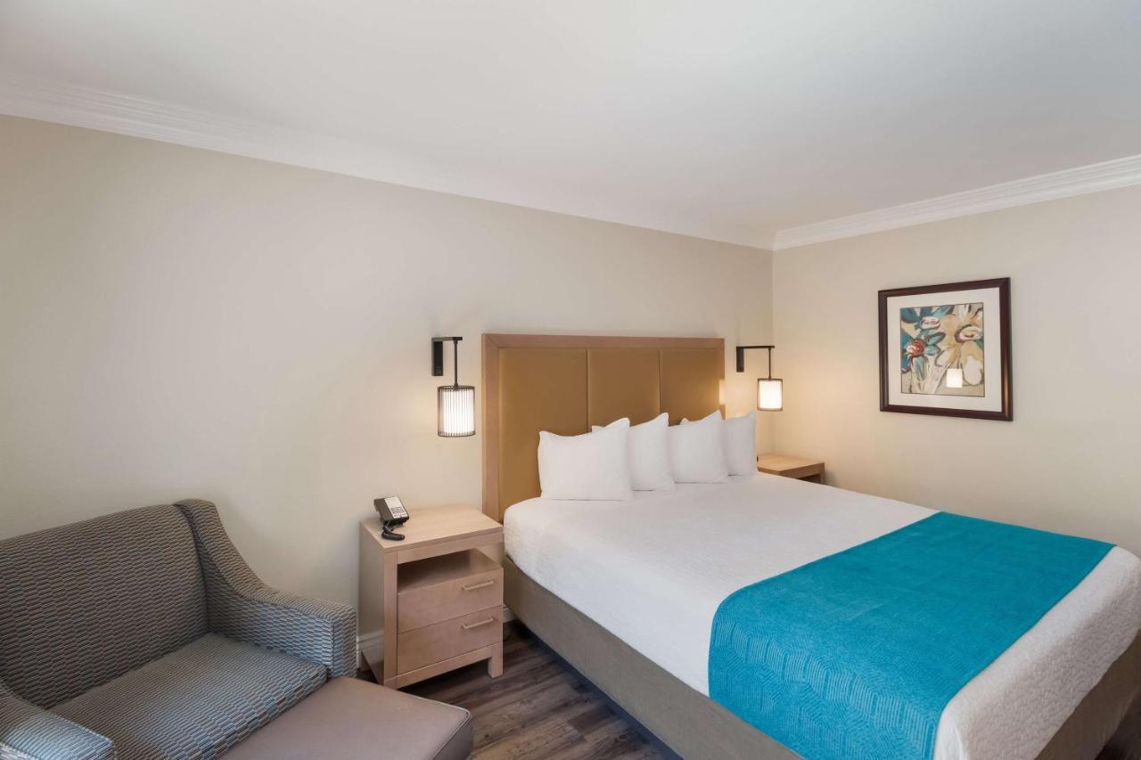 Hotel Western Woodland Hills Los Ángeles